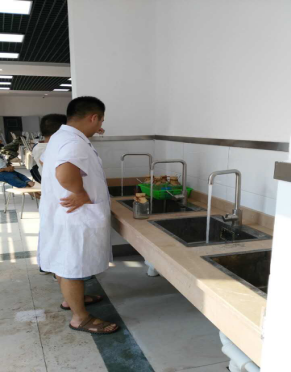 多措并舉 通力合作 保障供水 確保白酒學(xué)院順利開學(xué)