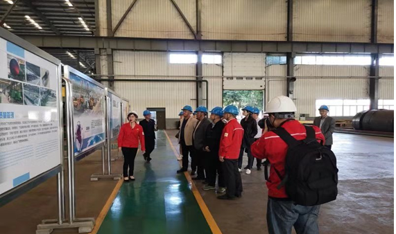 集團公司總經(jīng)理郭彬帶隊到資陽鋼管公司考察