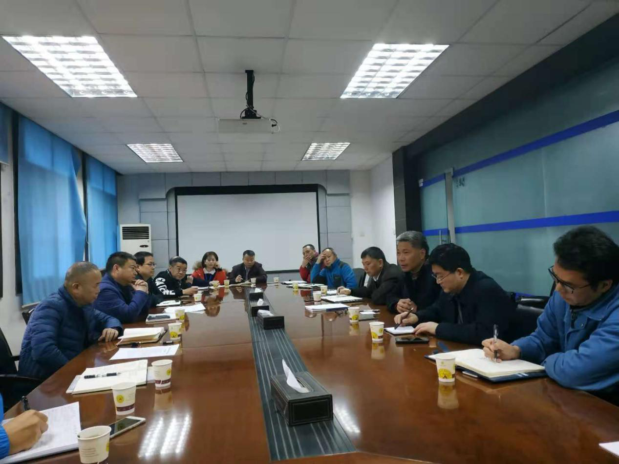 郭總帶隊深入“三供一業(yè)”施工現(xiàn)場協(xié)調(diào)推進(jìn)項目建設(shè)