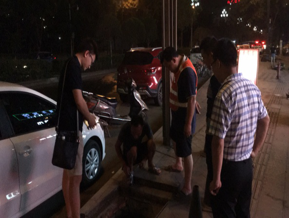 開(kāi)展工地安全工作檢查，確保工程現(xiàn)場(chǎng)安全