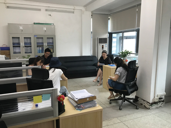 人力資源部開展作風大整頓集中學(xué)習(xí)會