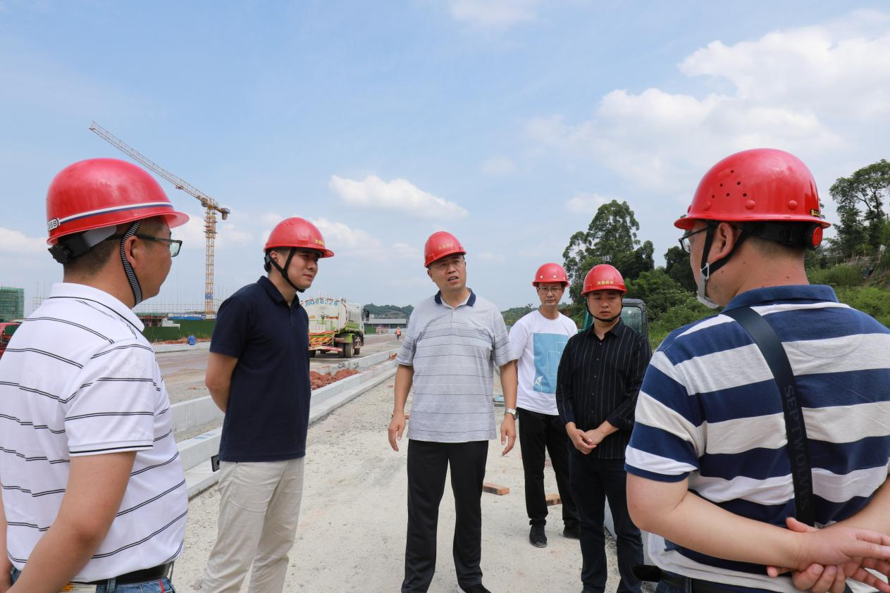 深入施工現(xiàn)場 查看項目進(jìn)度