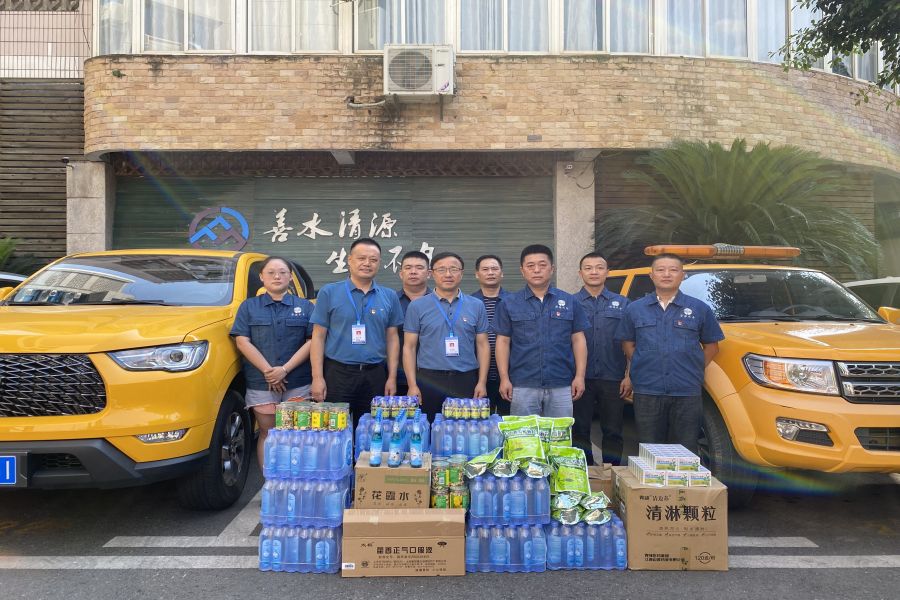 奮戰(zhàn)一線保供水，夏送清涼沁人心