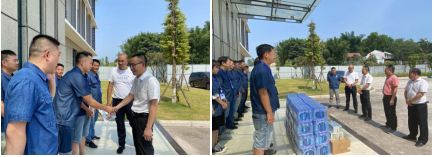 公服集團(tuán)黨委書記、董事長(zhǎng)楊中才一行到清源水務(wù)公司開(kāi)展“夏送清涼”慰問(wèn)活動(dòng)