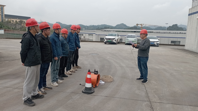 以演促防  以練備戰(zhàn)——興文項(xiàng)目部開展危化物泄露應(yīng)急演練